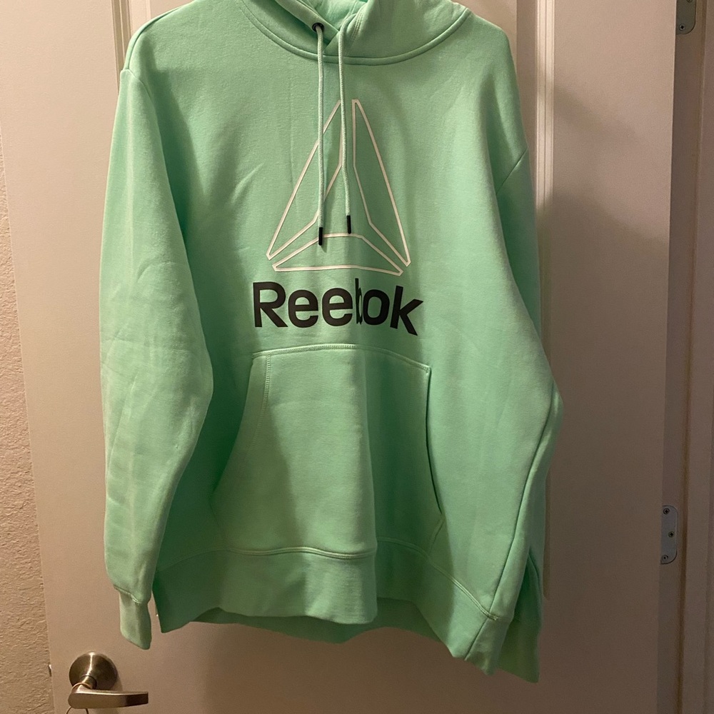 Men’s Reebok Hooded Sweatshirt Size Large NEW